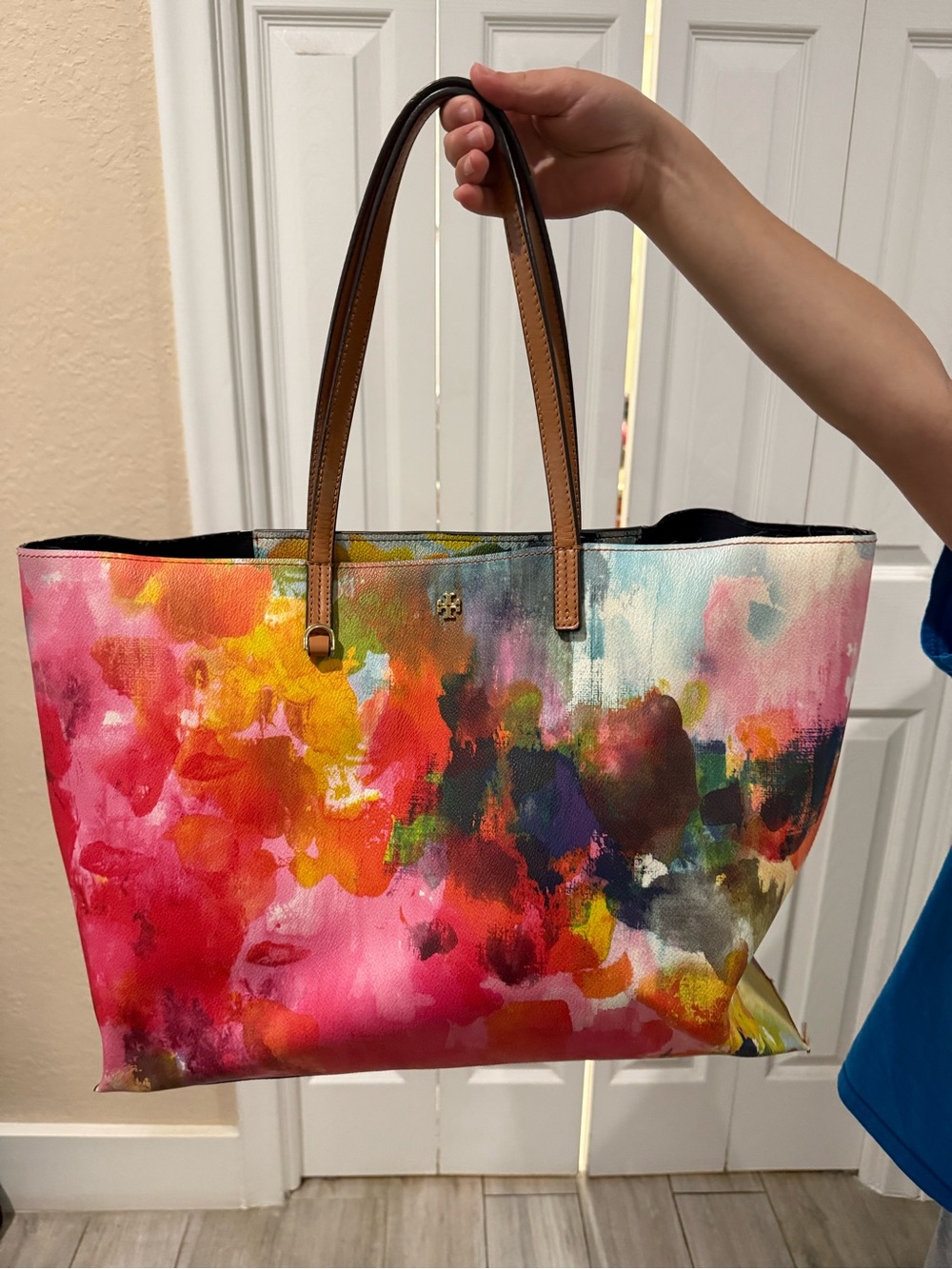 Tory Burch Multicolor Abstract Print Tote Bag with Brown Handles